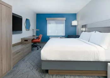 Holiday Inn Express & Suites Dallas Park Central Northeast by IHG hotel thumbnail 6