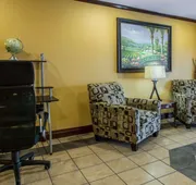 Econo Lodge Defuniak Springs I-10 hotel detail image 3