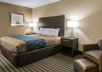 Econo Lodge Defuniak Springs I-10 hotel thumbnail 6