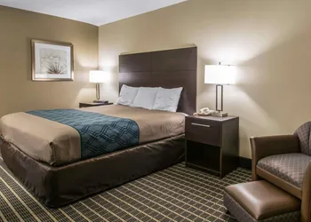Econo Lodge Defuniak Springs I-10 hotel thumbnail 6