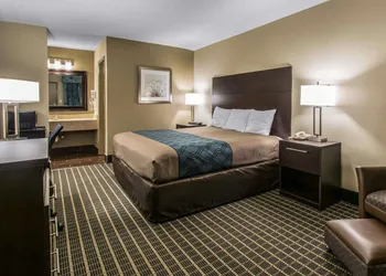 Econo Lodge Defuniak Springs I-10 hotel thumbnail 7