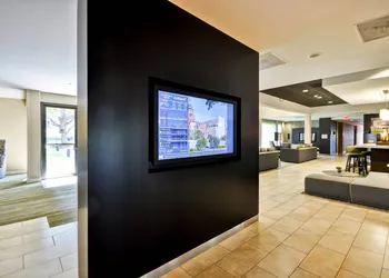 Courtyard by Marriott Dallas Medical/Market Center hotel thumbnail 3