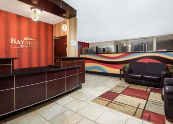 Quality Inn & Suites hotel thumbnail 2