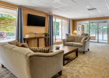 Quality Inn Old Saybrook - Westbrook hotel thumbnail 2