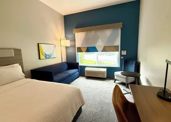 Holiday Inn Express Hotel & Suites NORTH SEQUIM by IHG hotel thumbnail 7