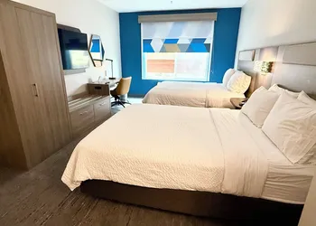 Holiday Inn Express Hotel & Suites NORTH SEQUIM by IHG hotel thumbnail 8