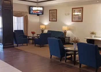 Red Roof Inn & Suites Longview hotel thumbnail 2