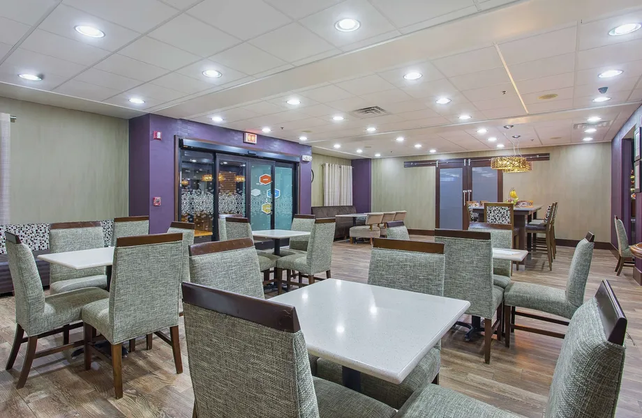 Hampton Inn Cullman hotel detail image 2