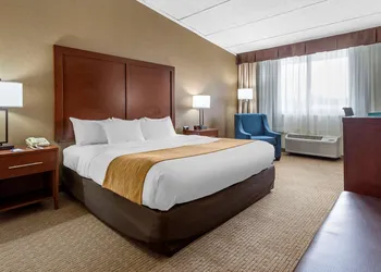 Comfort Inn Lancaster County North hotel thumbnail 3