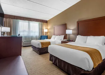 Comfort Inn Lancaster County North hotel thumbnail 7