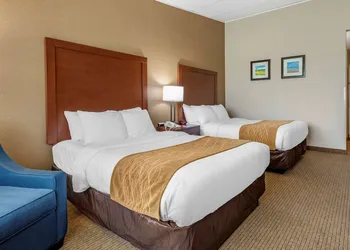 Comfort Inn Lancaster County North hotel thumbnail 8