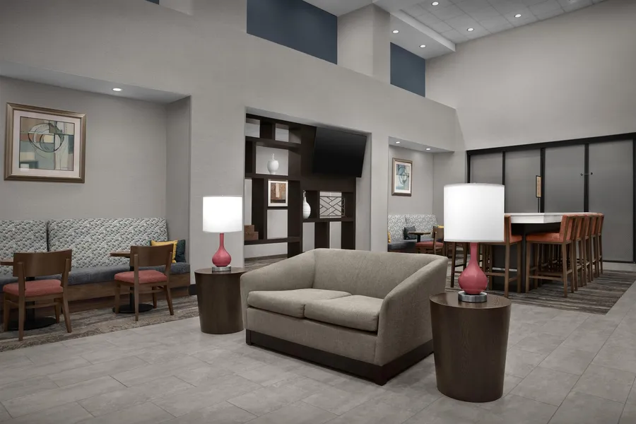 Hampton Inn & Suites Lakeland-South Polk Parkway hotel detail image 2