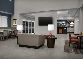 Hampton Inn & Suites Lakeland-South Polk Parkway hotel thumbnail 3