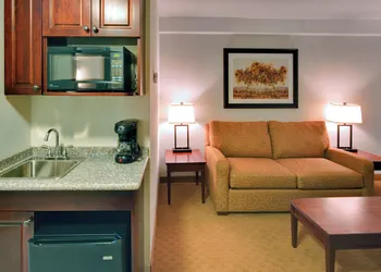 Holiday Inn Express Hotel & Suites Brockville by IHG hotel thumbnail 2