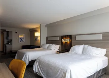 Holiday Inn Express Hotel & Suites Brockville by IHG hotel thumbnail 3