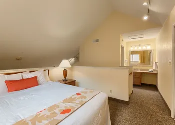 Residences at Daniel Webster hotel thumbnail 3