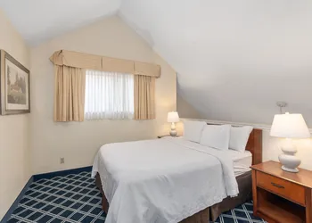 Residences at Daniel Webster hotel thumbnail 8