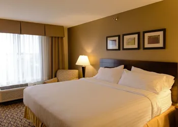 Holiday Inn Express & Suites Superior by IHG hotel thumbnail 3