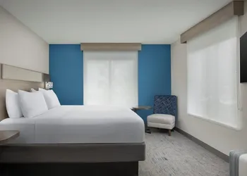 Holiday Inn Express & Suites Superior by IHG hotel thumbnail 6