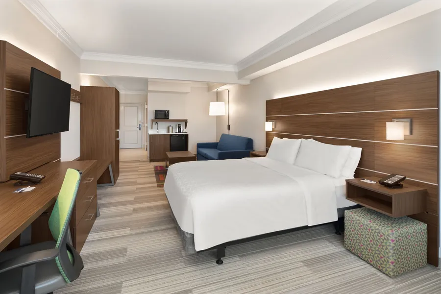 Holiday Inn Express & Suites Byron by IHG hotel detail image 6