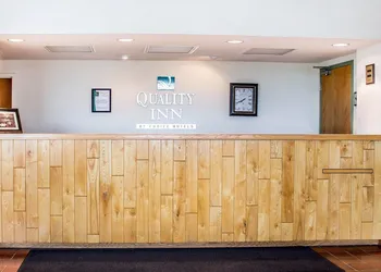 Quality Inn Rhinelander hotel thumbnail 4