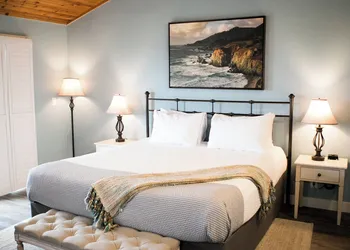 Sea Otter Inn hotel thumbnail 5