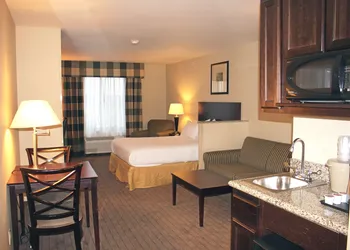 Holiday Inn Express Hotel & Suites Syracuse North - Cicero by IHG hotel thumbnail 2