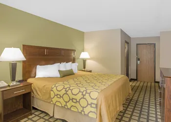 Park Inn by Radisson, Ames hotel thumbnail 5