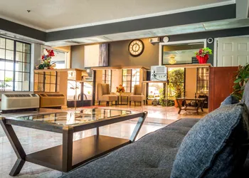 Executive Inn and Suites hotel thumbnail 2
