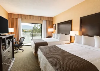 Days Inn & Conference Centre by Wyndham Cranbrook hotel thumbnail 5