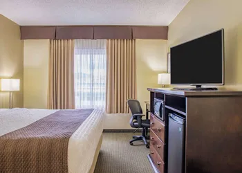 Days Inn & Conference Centre by Wyndham Cranbrook hotel thumbnail 8