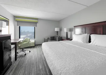Hampton Inn Newport News-Yorktown hotel thumbnail 6