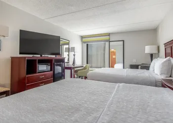 Hampton Inn Newport News-Yorktown hotel thumbnail 7