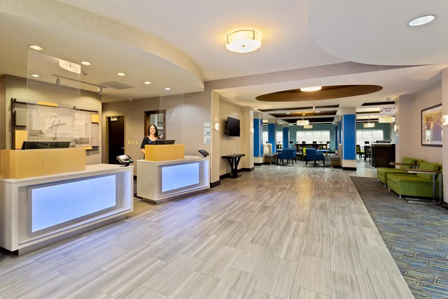 Holiday Inn Express Hotel & Suites Largo-Clearwater by IHG hotel detail image 2