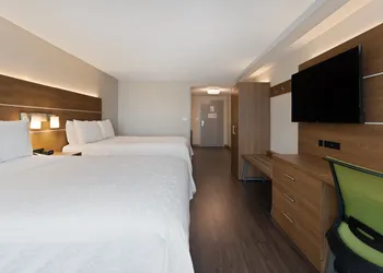 Holiday Inn Express Hotel & Suites Largo-Clearwater by IHG hotel thumbnail 5