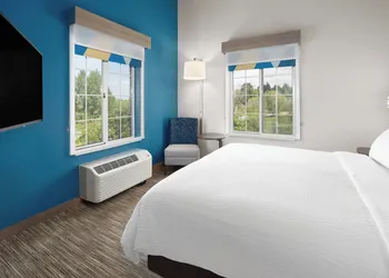 Holiday Inn Express Hotel & Suites Acme-Traverse City by IHG hotel thumbnail 7