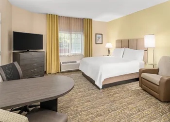 Candlewood Suites Destin-Sandestin by IHG hotel thumbnail 7