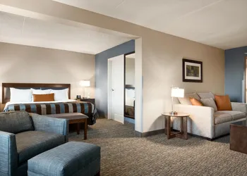 Wingate by Wyndham - Fargo hotel thumbnail 5