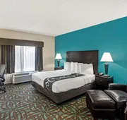 Comfort Inn & Suites Sarasota I75 hotel detail image 4