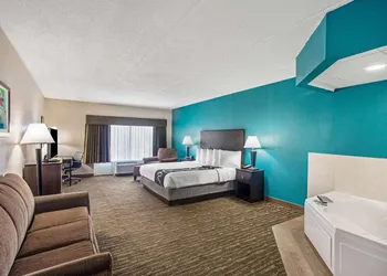 Comfort Inn & Suites Sarasota I75 hotel thumbnail 8