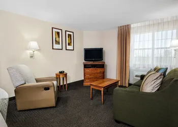 Candlewood Suites Galveston by IHG hotel thumbnail 2