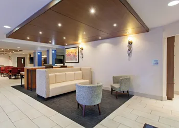 Holiday Inn Express Hotel & Suites Oakland-Airport by IHG hotel thumbnail 2