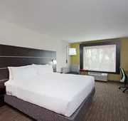Holiday Inn Express Hotel & Suites Oakland-Airport by IHG hotel detail image 7