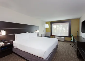 Holiday Inn Express Hotel & Suites Oakland-Airport by IHG hotel thumbnail 7