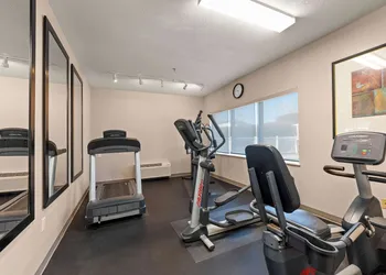 Country Inn & Suites by Radisson, Asheville - Outlet Mall hotel thumbnail 7
