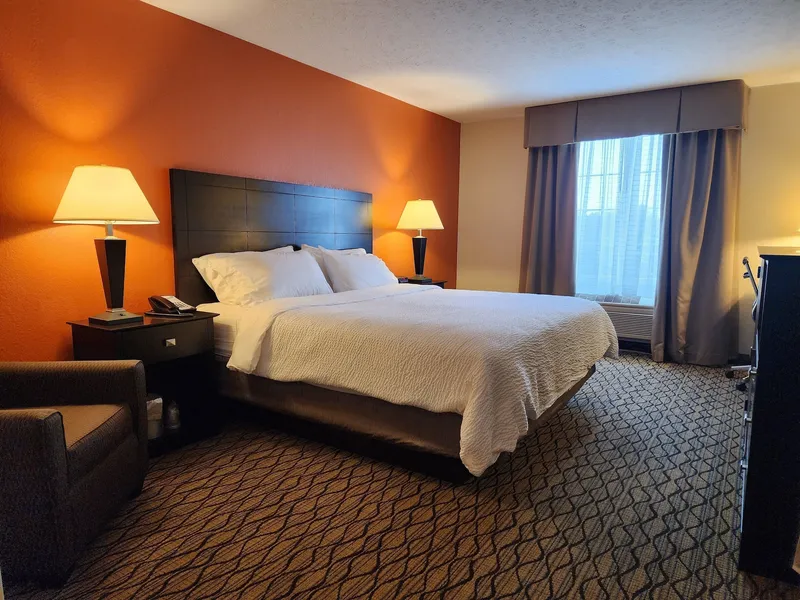 Holiday Inn Express Hotel & Suites Cadillac by IHG hotel detail image 6