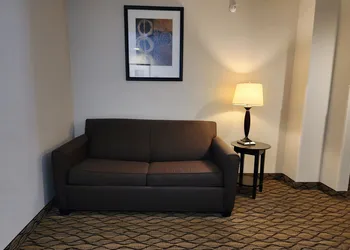 Holiday Inn Express Hotel & Suites Cadillac by IHG hotel thumbnail 7