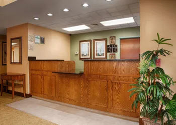 Best Western Plus Edison Inn hotel thumbnail 2