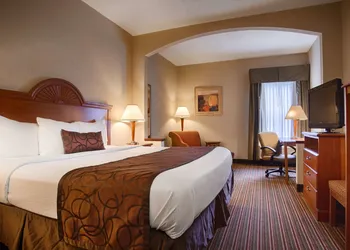 Best Western Plus Edison Inn hotel thumbnail 5
