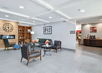Country Inn & Suites by Radisson, Bloomington-Normal Airport, IL hotel thumbnail 2